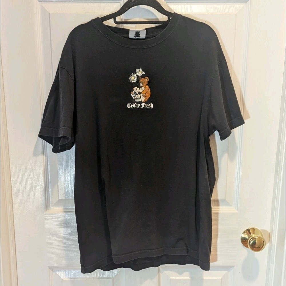 Dark Academia Gothic Teddy Bear Skull Daisy Embroidered Tee Teddy Fresh M